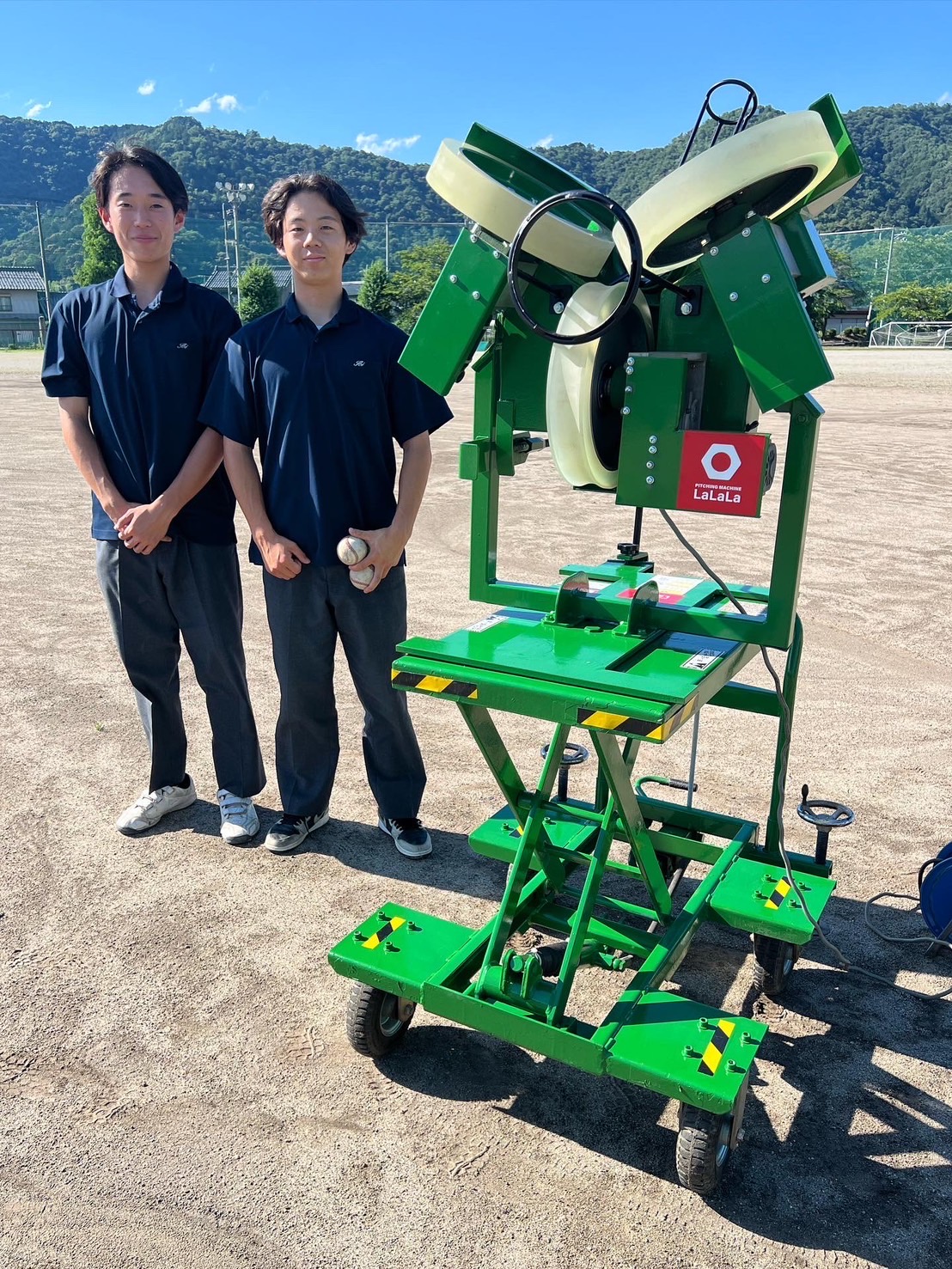 岐阜県 揖斐高校 - 【野球】 ピッチングマシン ららら