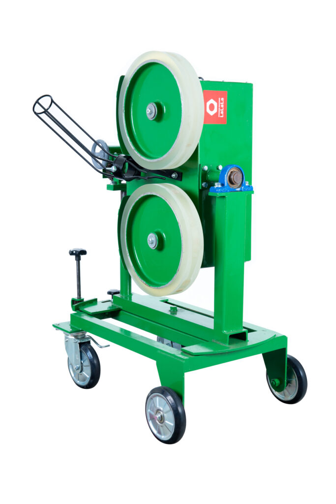 中古カーブピッチングマシン 大型ホイール MAX150km/h 変化球対応